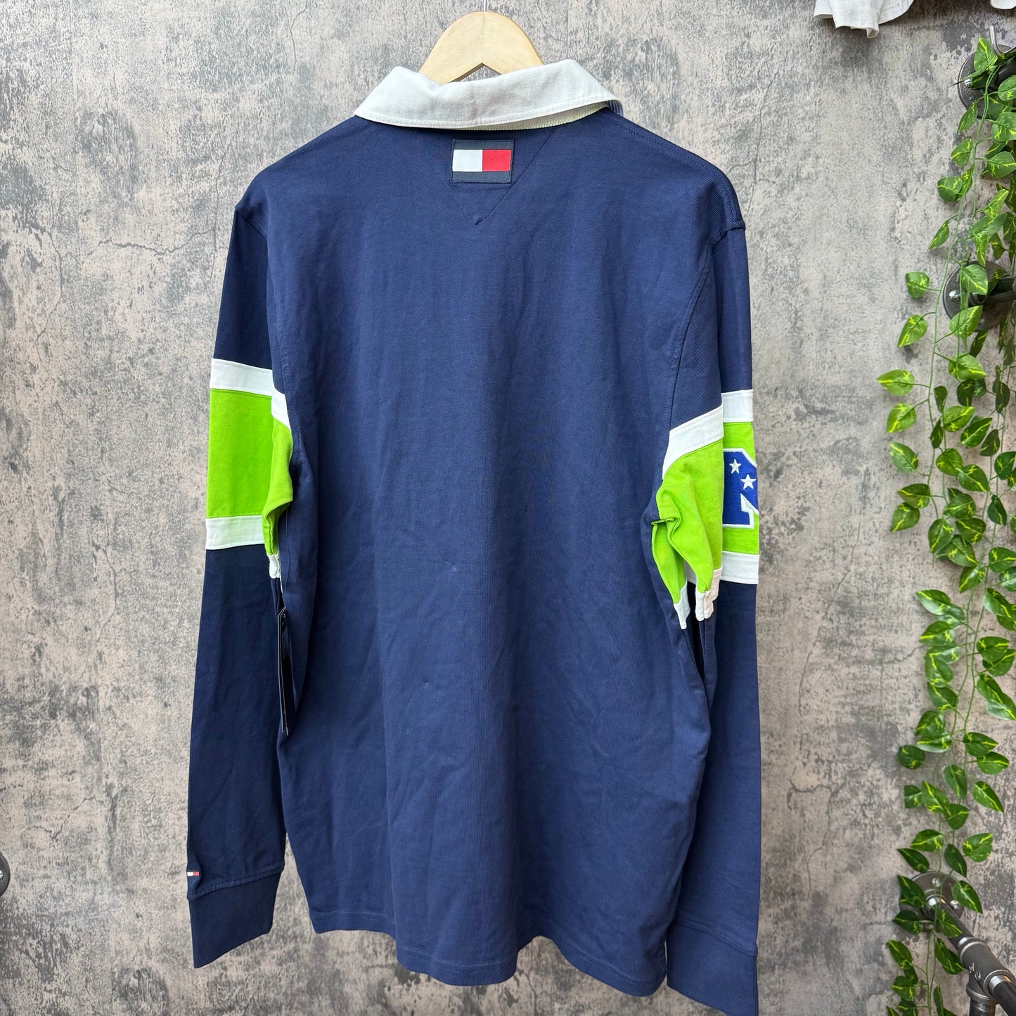 Seahawks X Tommy Hilfiger Rugby Jersey SZ L (NEW)