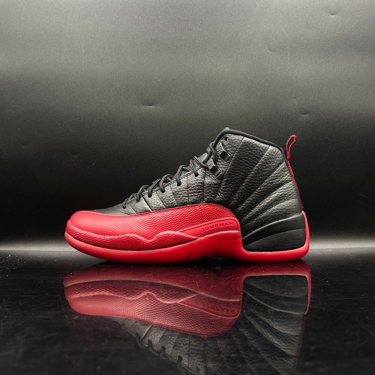 PRE-OWNED Jordan 12 Flu Game SZ 9