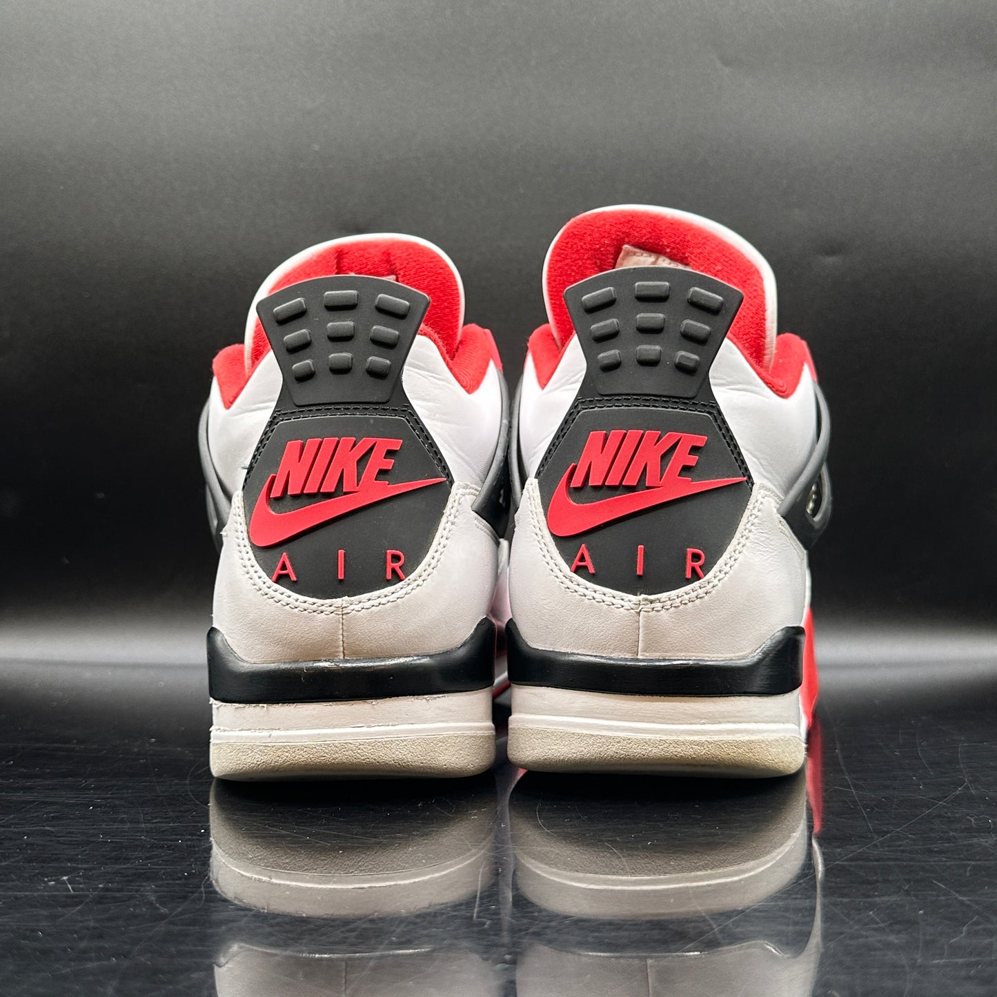 (PRE-OWNED) Jordan 4 Fire Red SZ 9