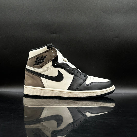 PRE-OWNED Jordan 1 Mocha High SZ 9