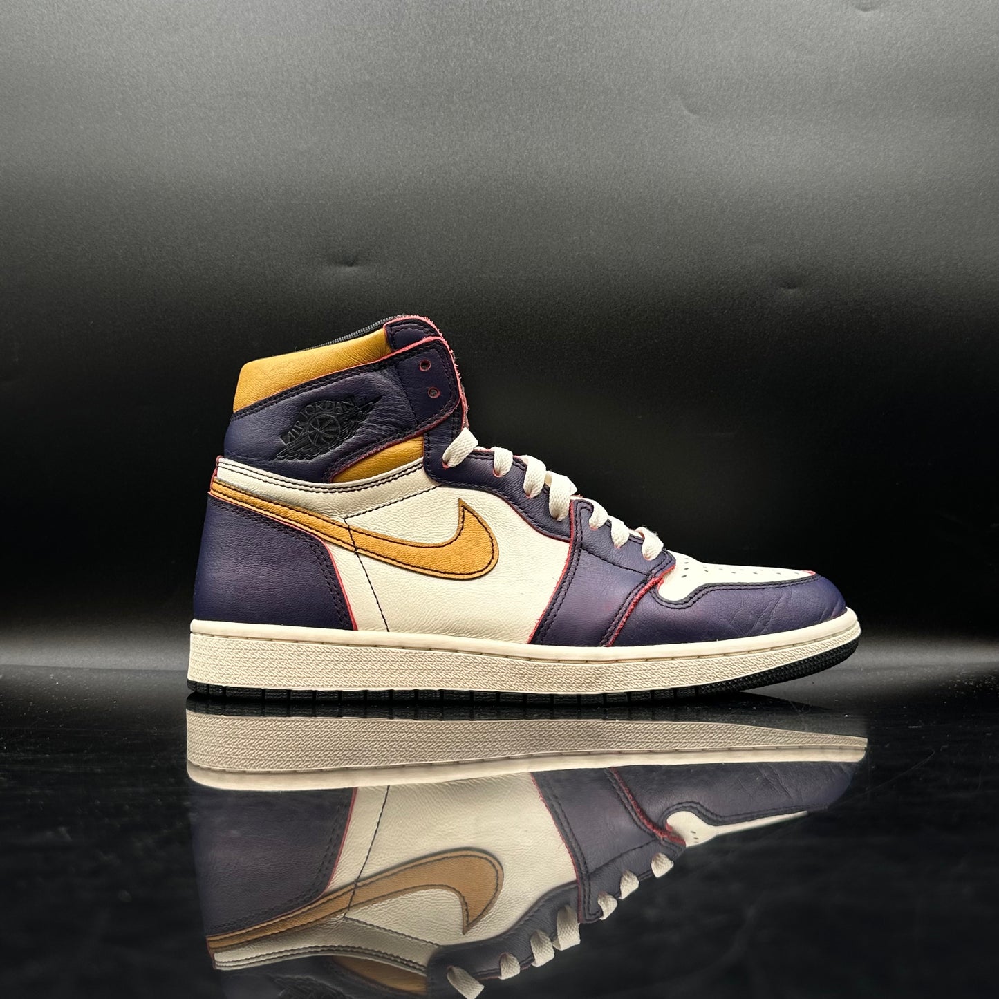 PRE-OWNED Jordan 1 SB LA to CHI SZ 9