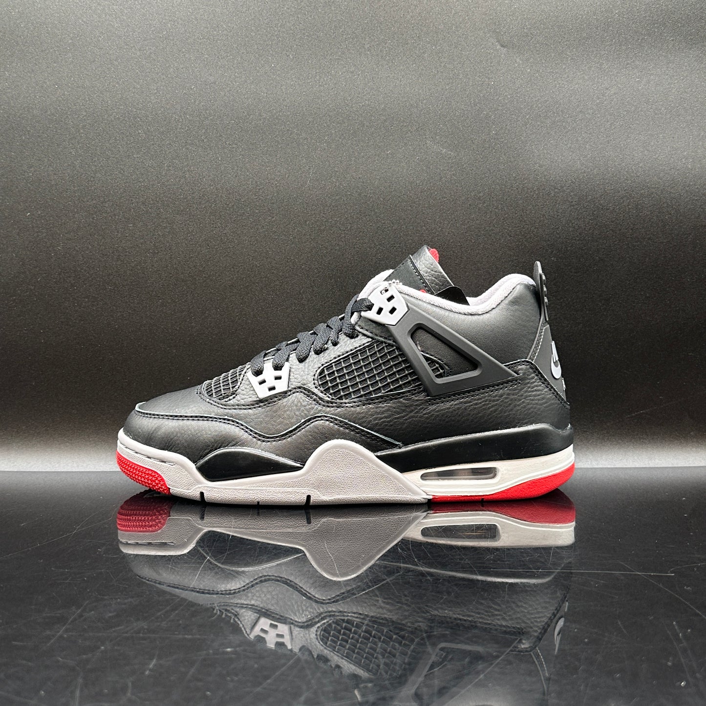 Jordan 4 Bred Reimagined SZ 6Y (DS)