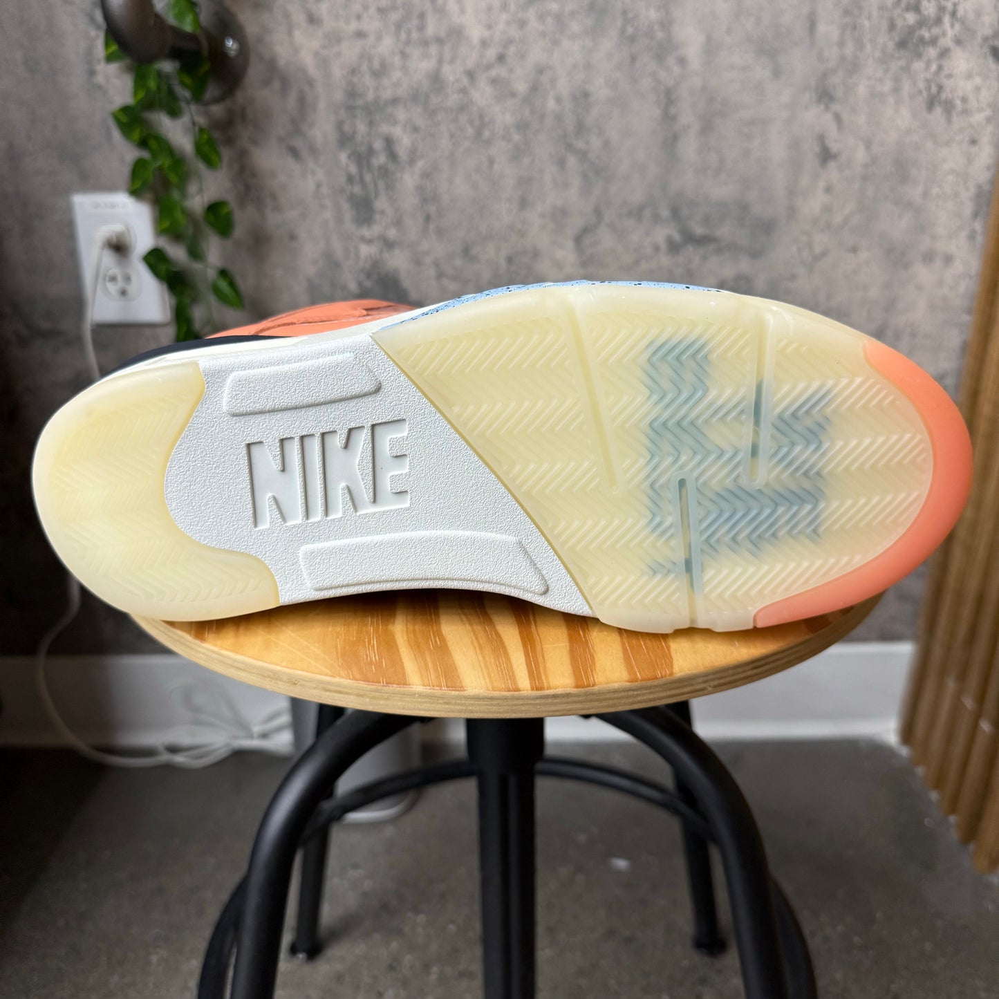 Jordan 5 DJ Khaled Peach Crimson SZ 10.5 (DS)