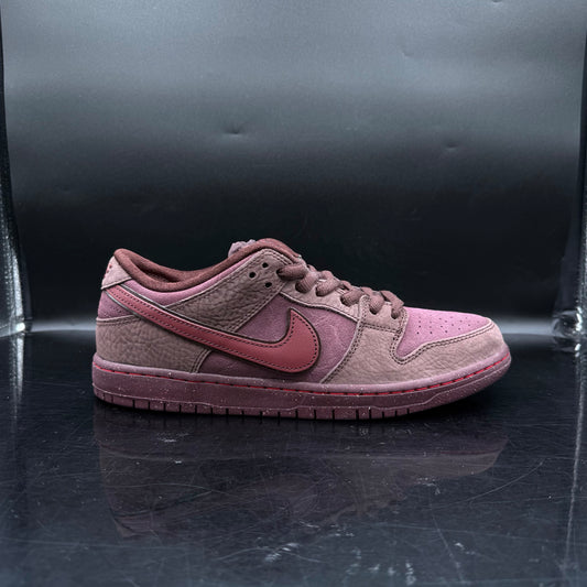 Nike SB Dunk Burgundy SZ 9.5 (DS)