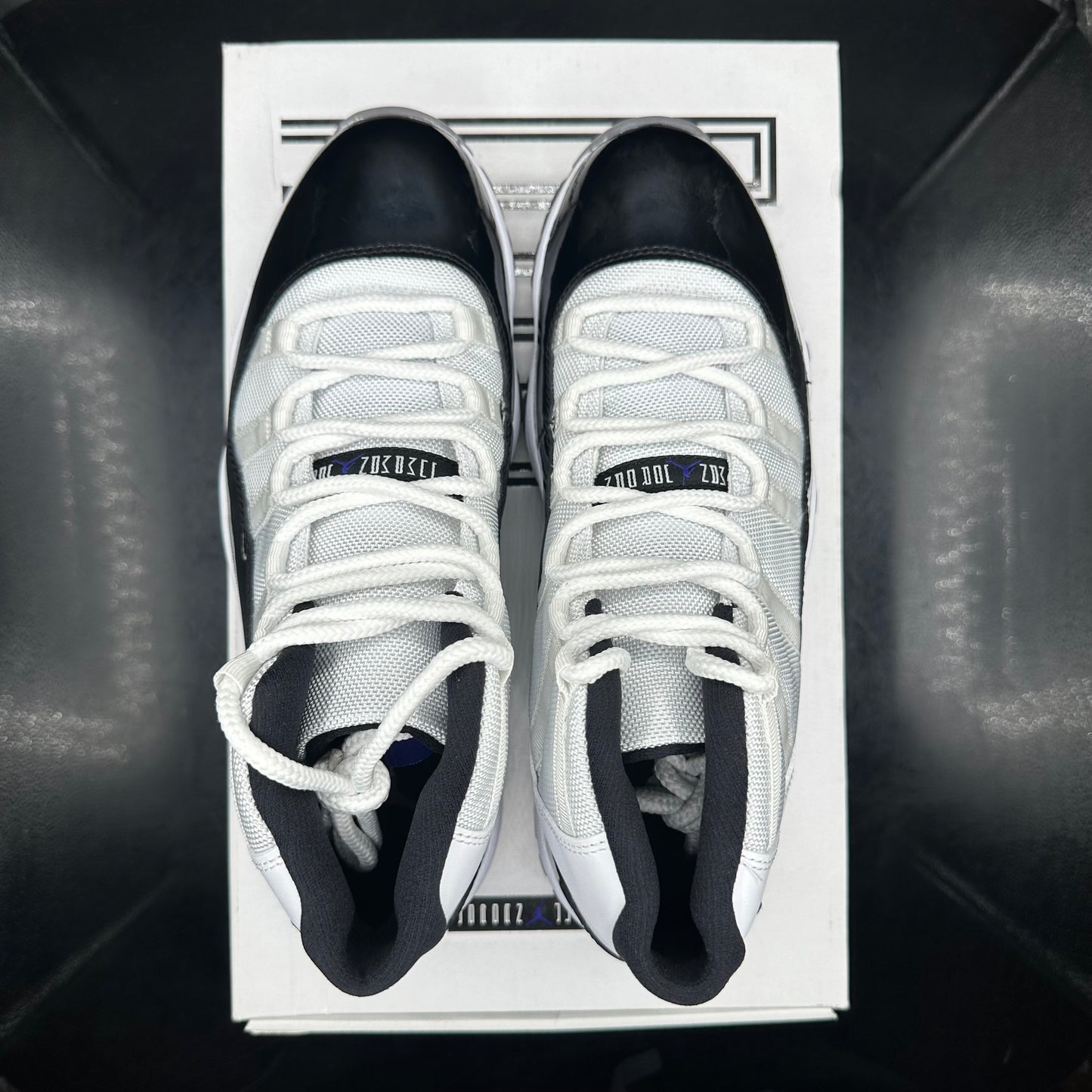 Jordan 11 Concord SZ 9.5 (DS) (2011)