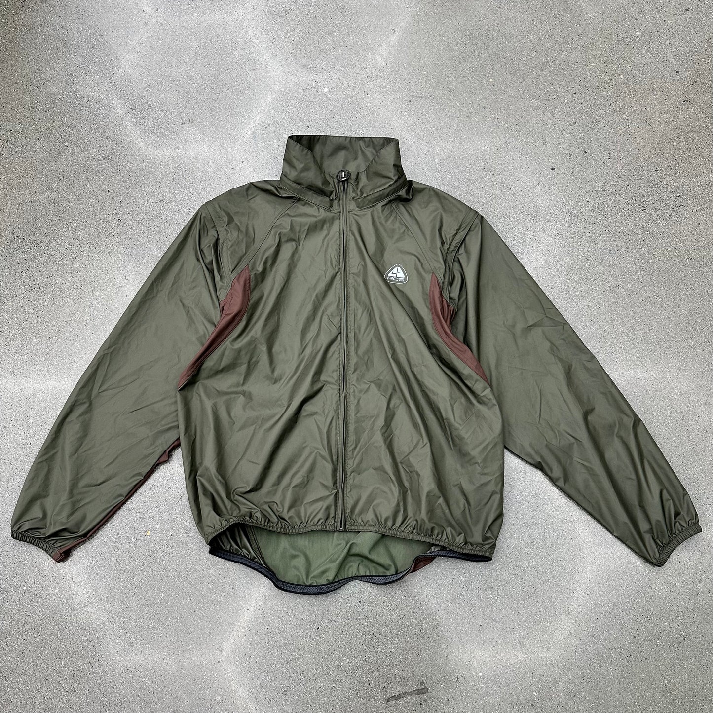 Nike ACG WindBreaker Olive Brown SZ M (NEW)