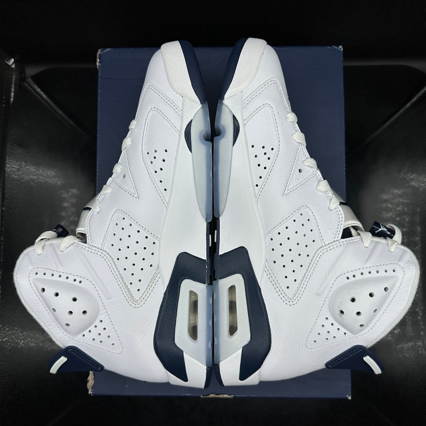 PRE-OWNED Jordan 6 Midnight Navy SZ 9.5