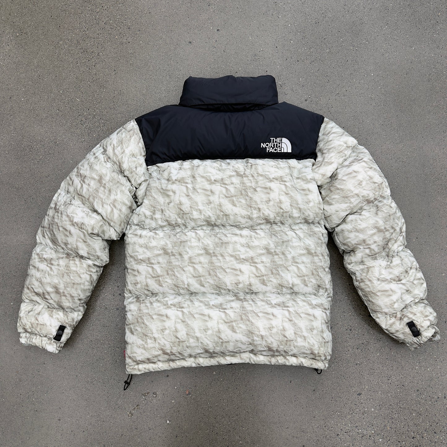 Supreme TNF Paper Print Nuptse Jacket SZ S