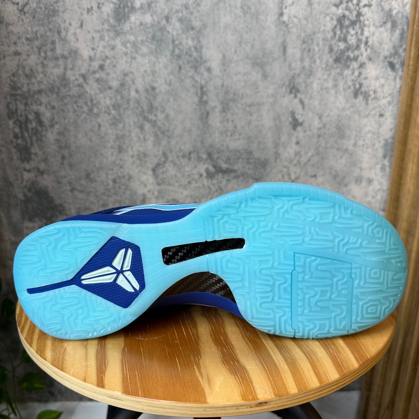 Kobe 6 X-Rays SZ 8.5 DS