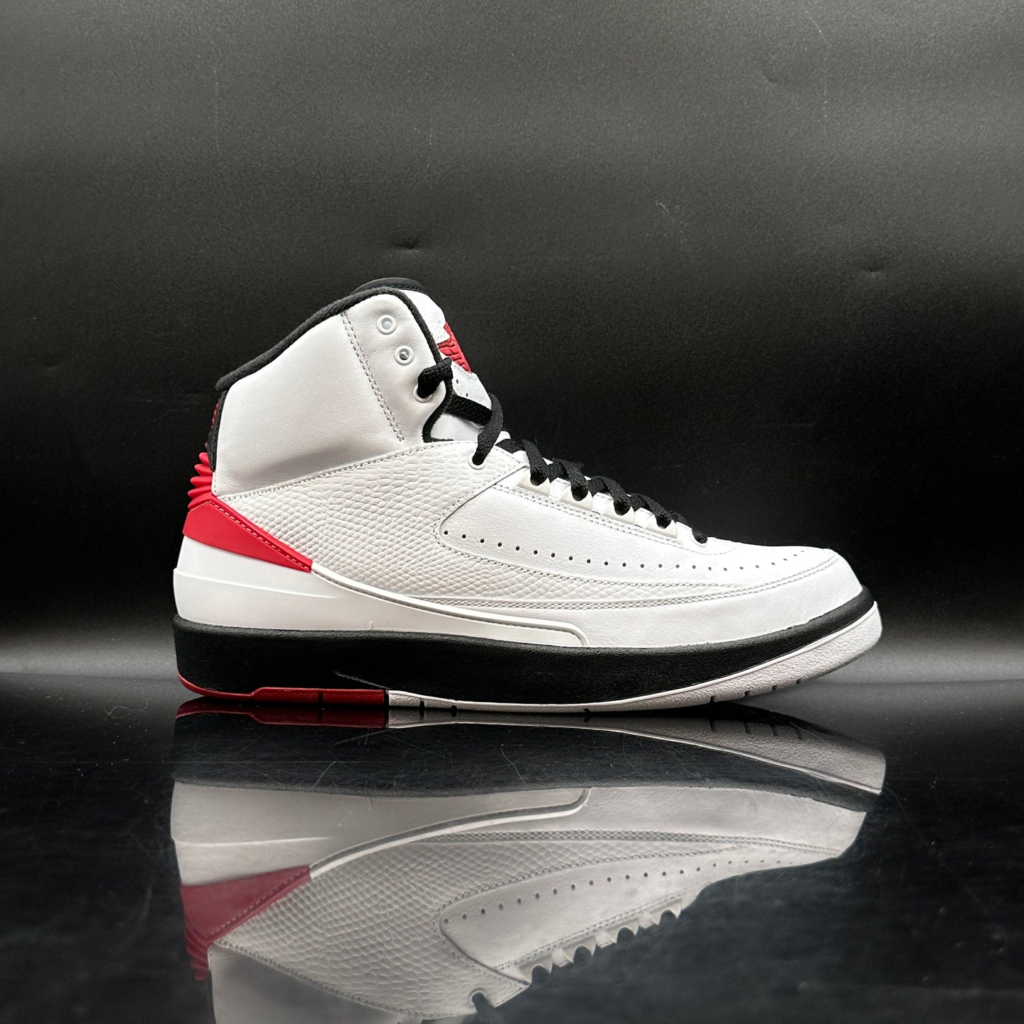 (PRE-OWNED) Jordan 2 Chicago OG SZ 10