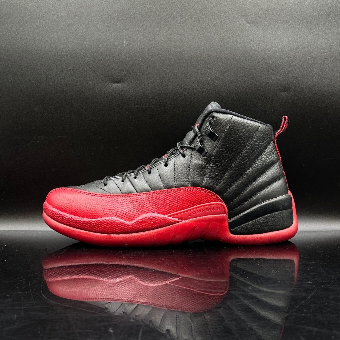 PRE-OWNED Jordan 12 Flu Game SZ 10