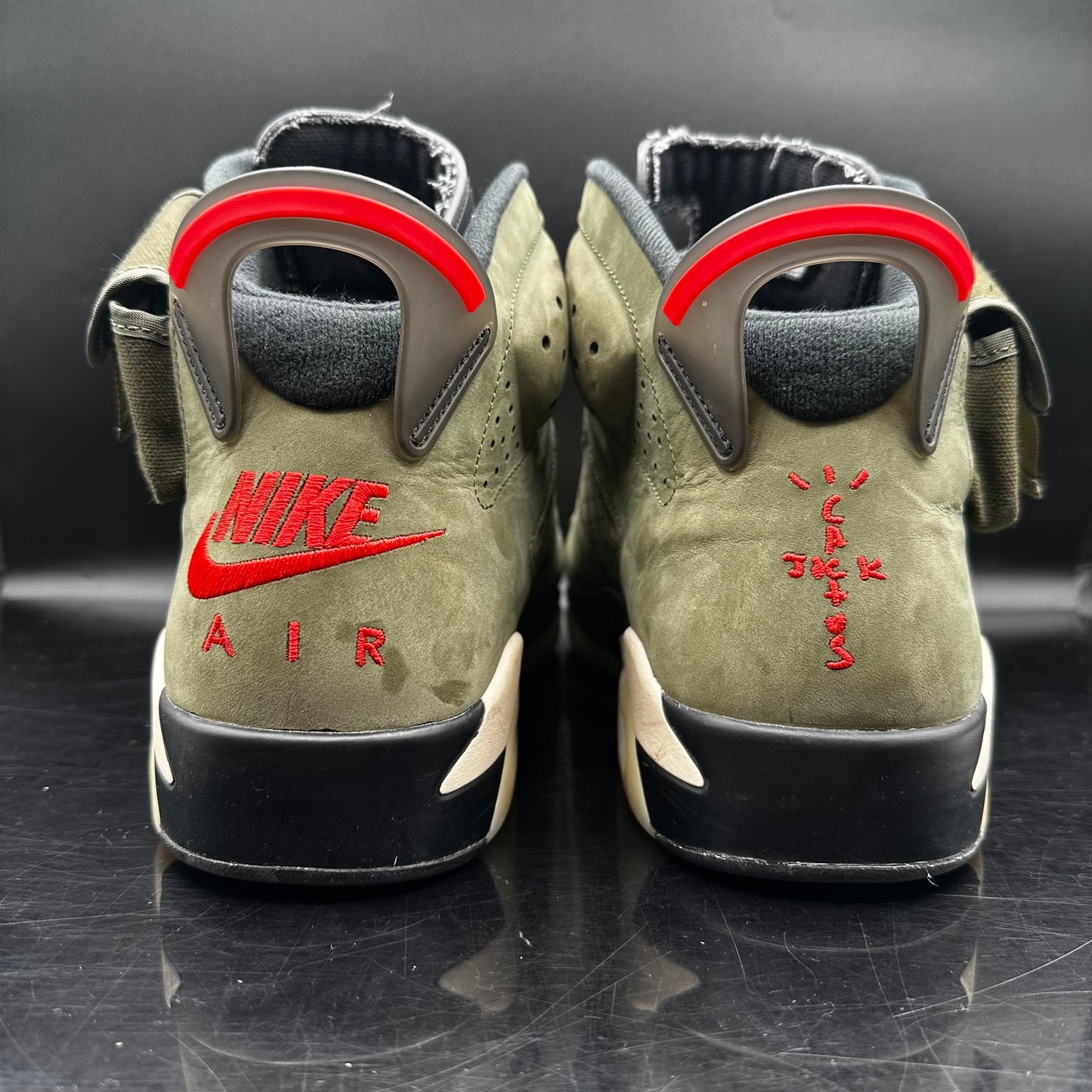 (PRE-OWNED) Jordan 6 Travis Scott Olive SZ 13