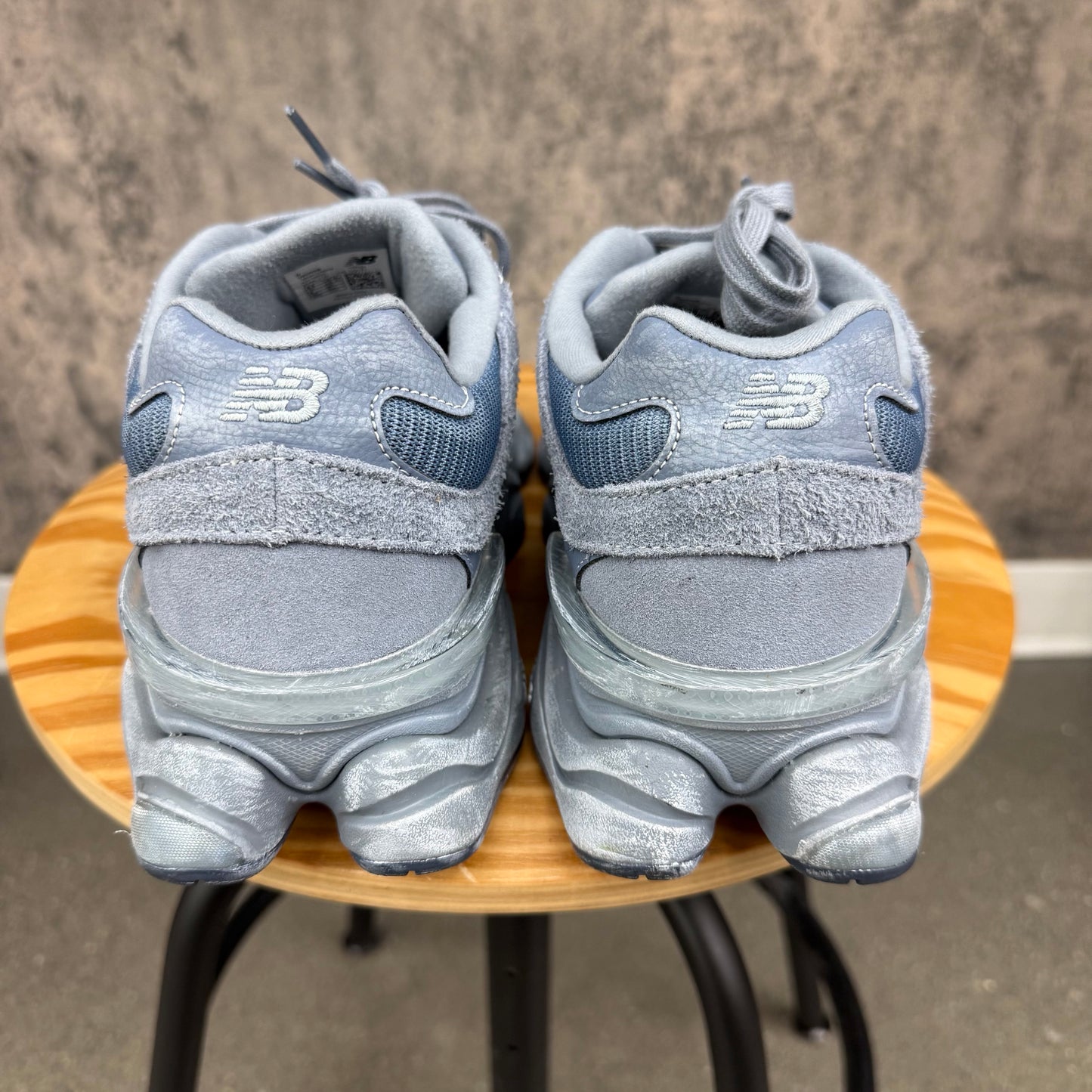 PRE-OWNED New Balance 9060 Vintage Indigo SZ 8.5