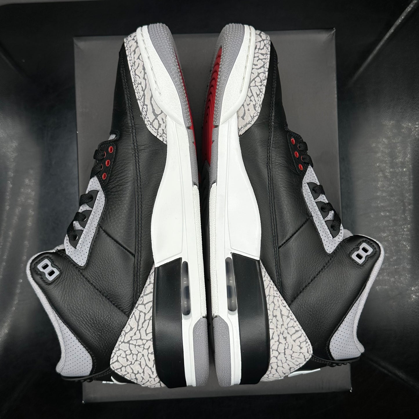 PRE-OWNED Jordan 3 Black Cement SZ 12 (2024)