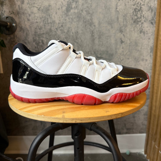 (PRE-OWNED) Jordan 11 Concord Bred Low SZ 10