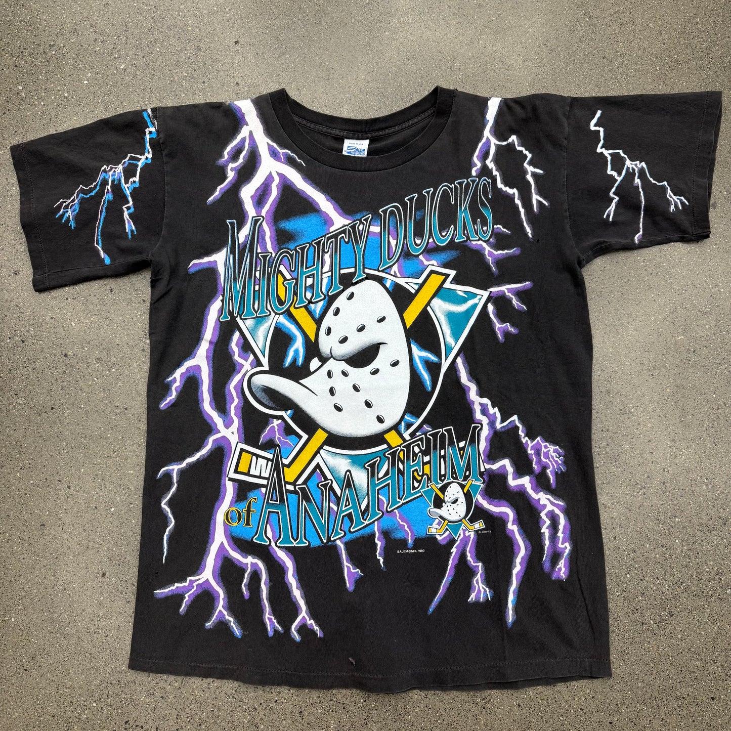 1993 Mighty Ducks Lightning AOP Disney Tee SZ Large