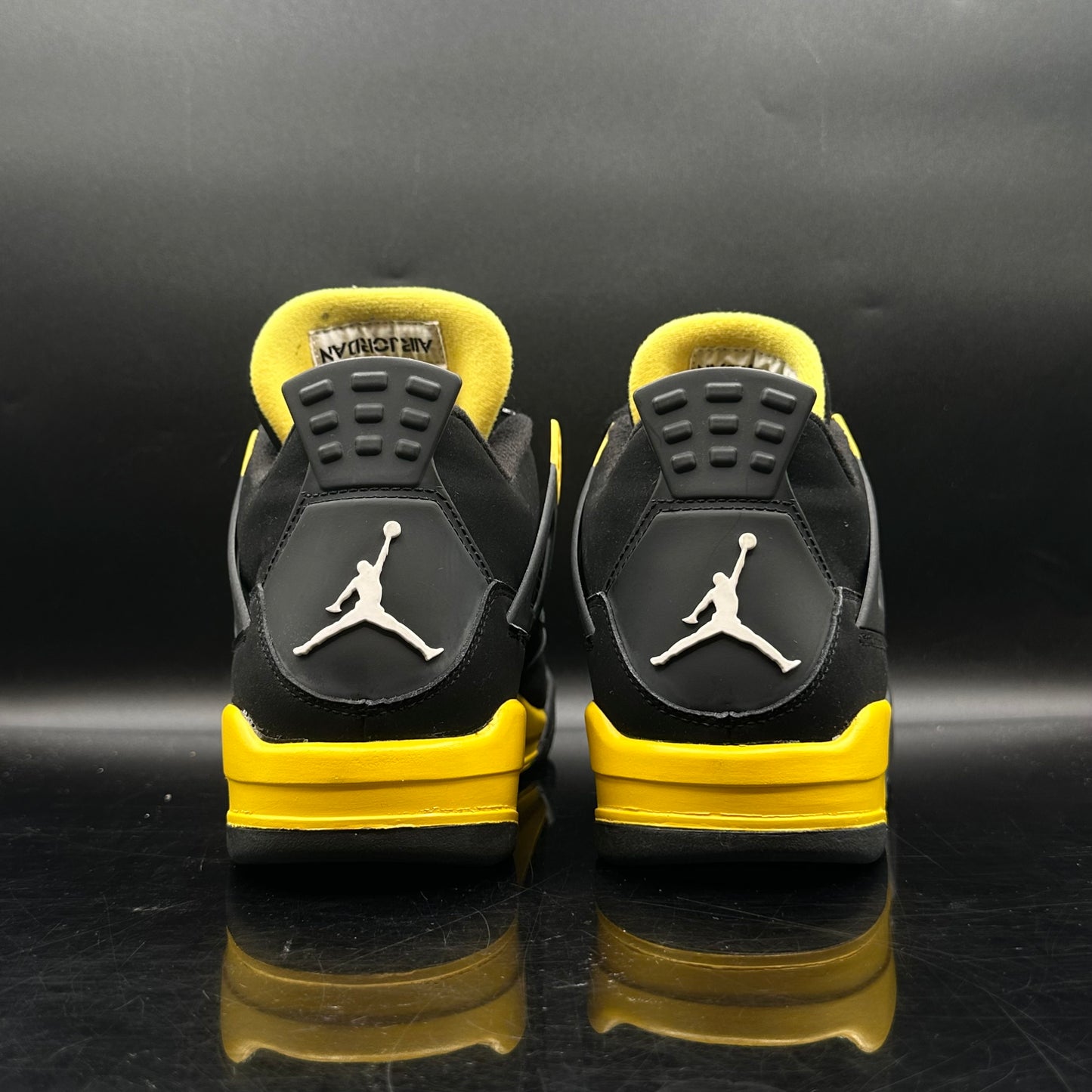 PRE-OWNED Jordan 4 Thunder SZ 9 (2012)