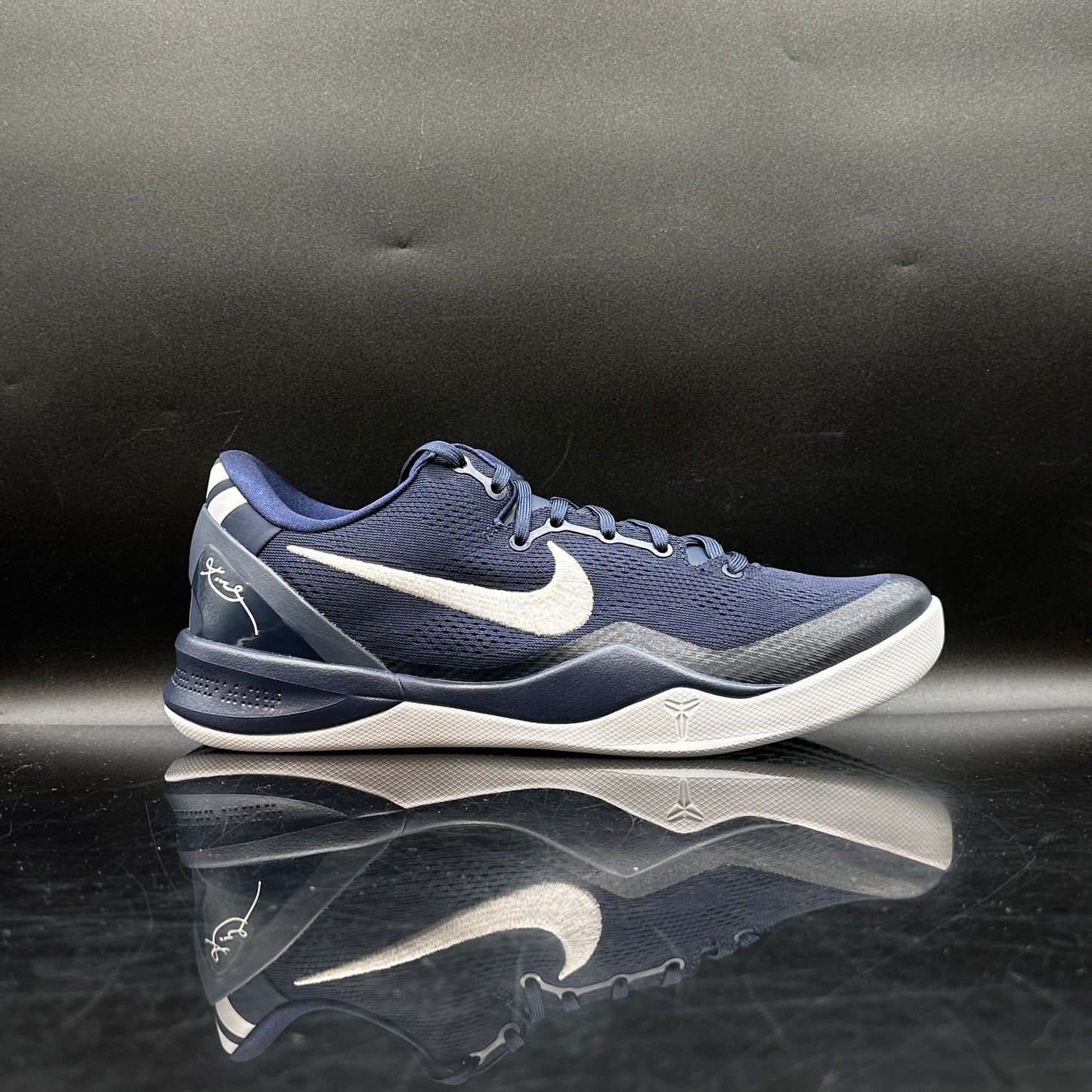 Kobe 8 College Navy SZ 11 (DS)