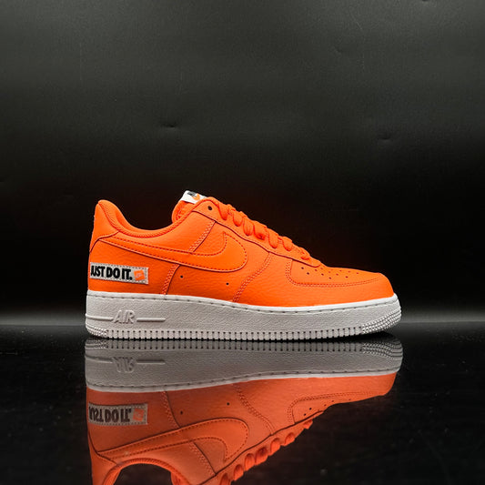 Nike Air Force 1 Just Do It Orange SZ 8.5 (DS)