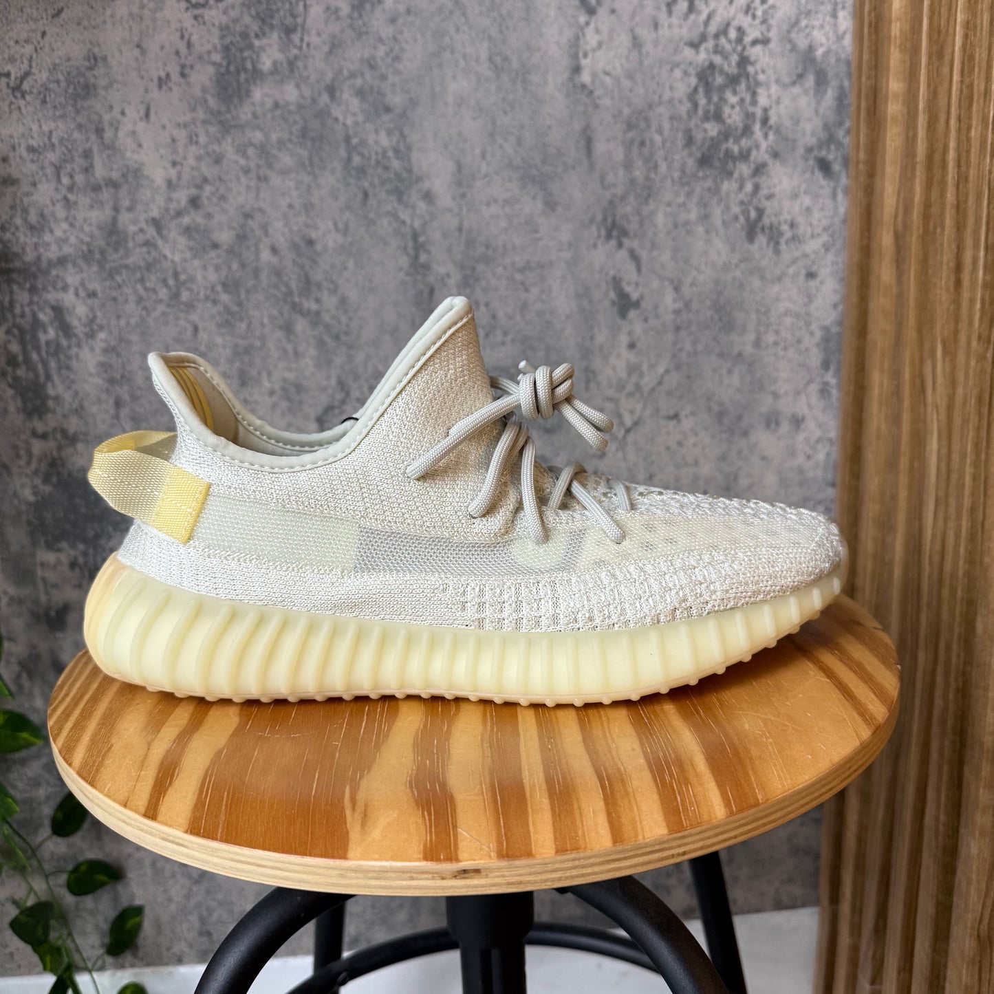 Adidas Yeezy 350 V2 Light SZ 9.5 DS