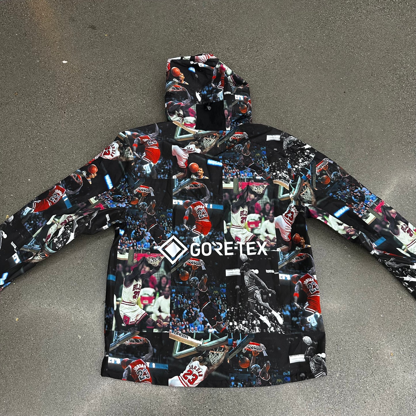 Jordan Gore-Tex AOP Jacket SZ L (NEW)