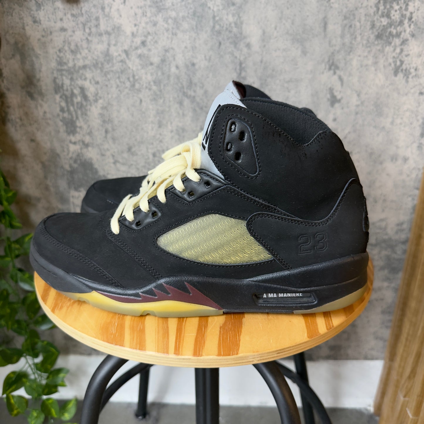 (PRE-OWNED) Jordan 5 AMA Black SZ 10