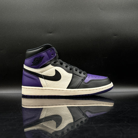 (PRE-OWNED) Jordan 1 Court Purple 1.0 SZ 8.5