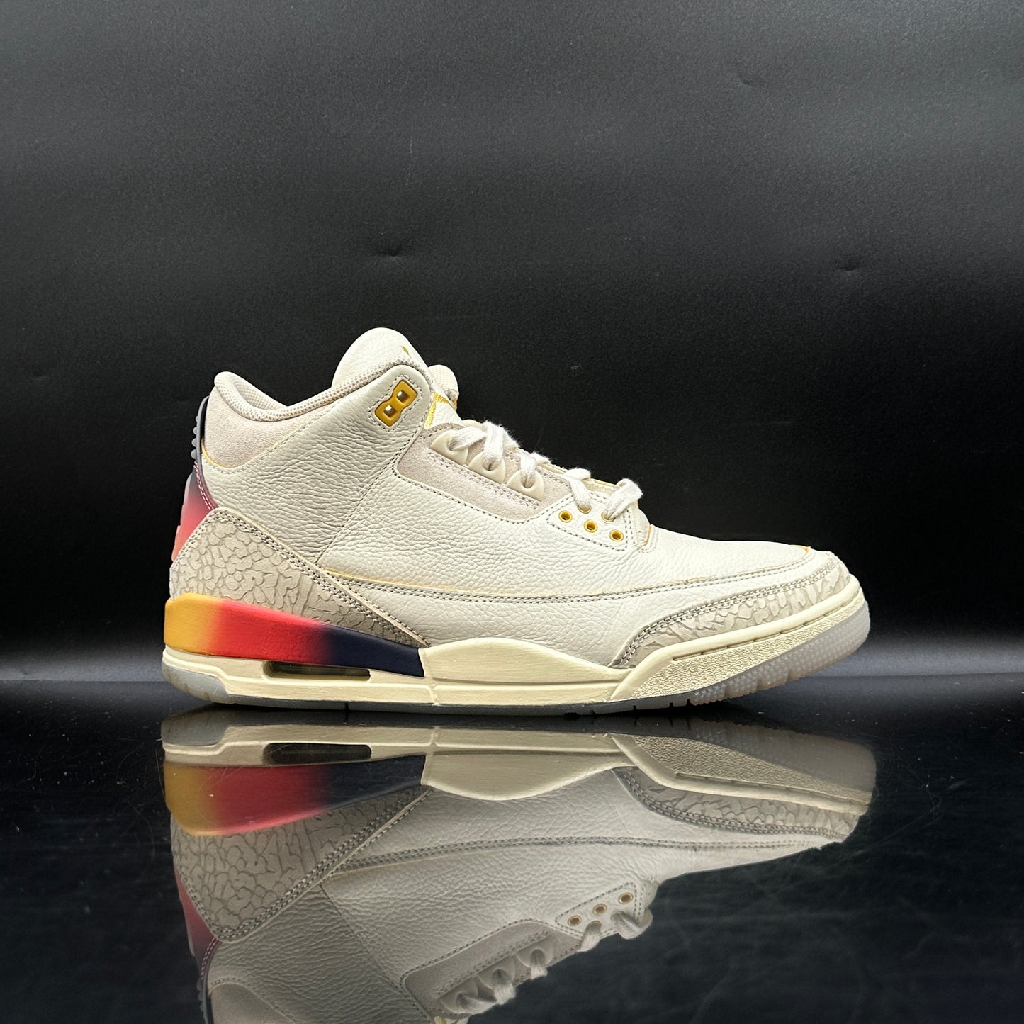 PRE-OWNED Jordan 3 J Balvin Medellín Sunset SZ 11