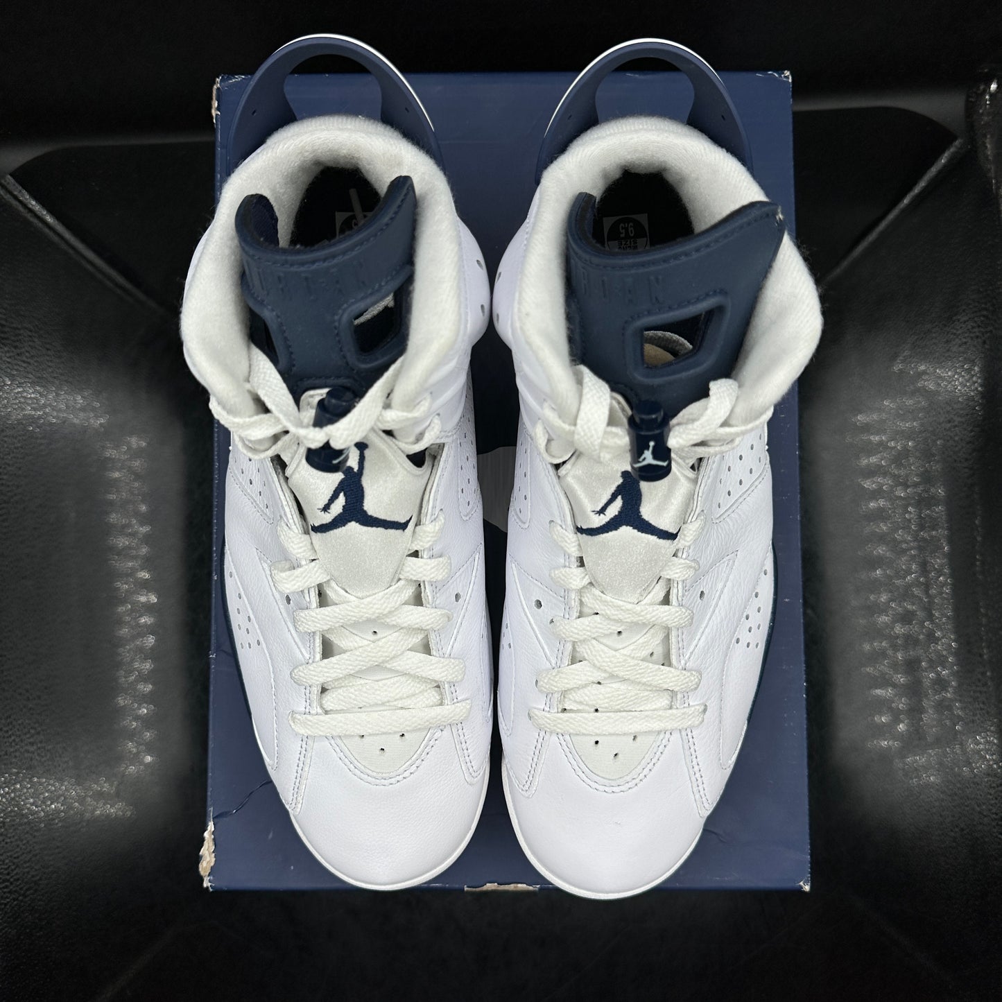 PRE-OWNED Jordan 6 Midnight Navy SZ 9.5