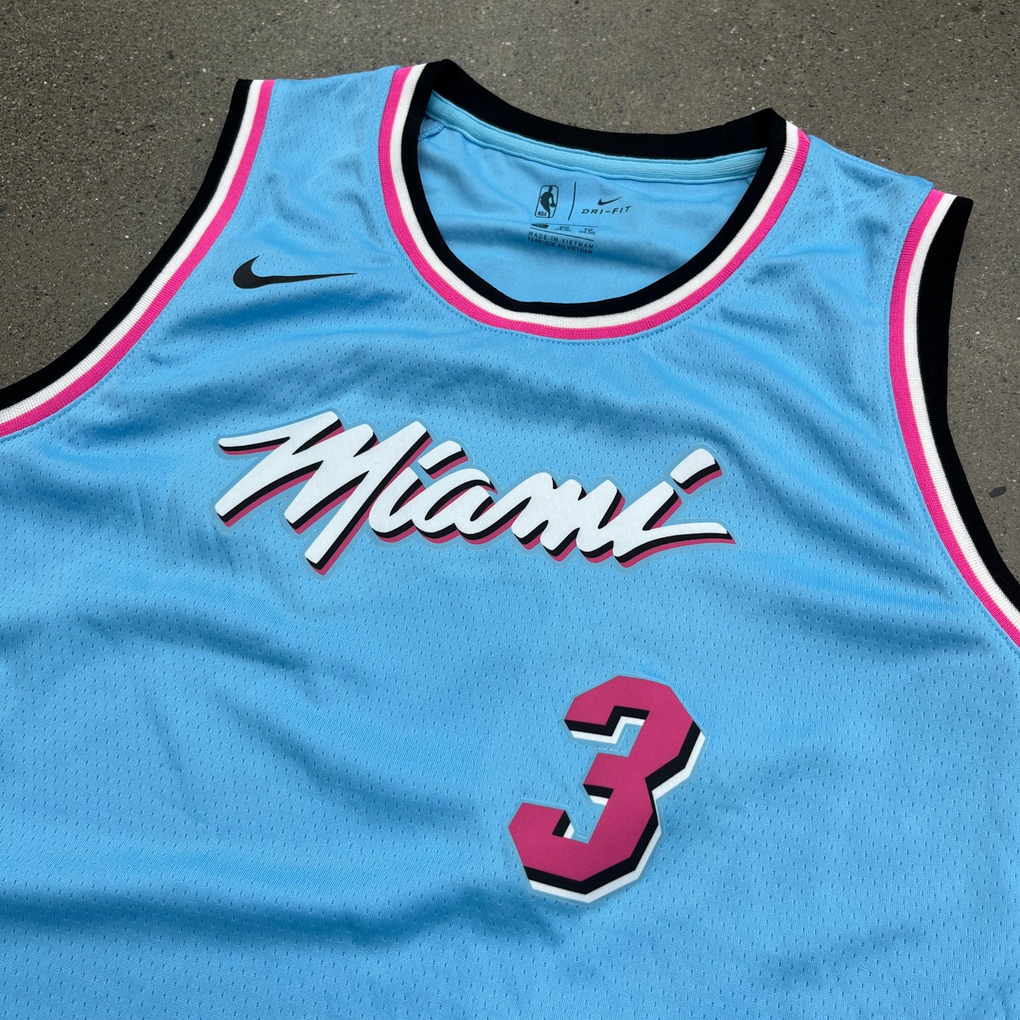 Dwayne Wade Miami Heat Jersey SZ XL (Y)