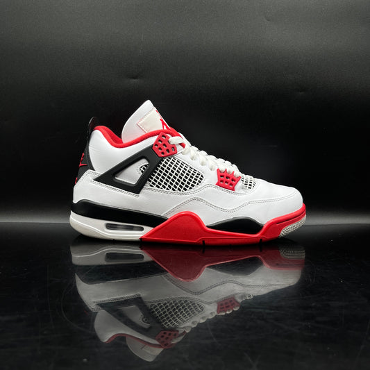 PRE-OWNED Jordan 4 Fire Red SZ 8.5