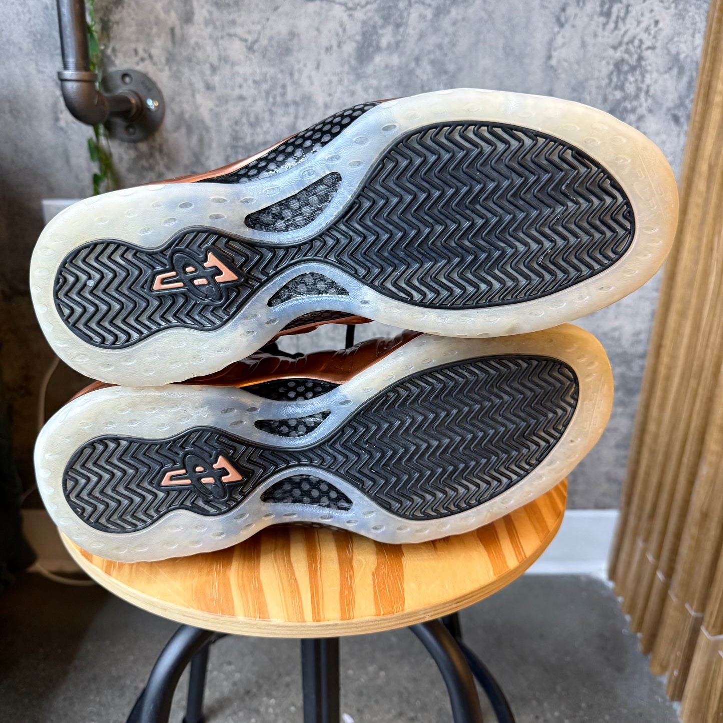 (PRE-OWNED) Nike Air Foamposite Copper SZ 11.5