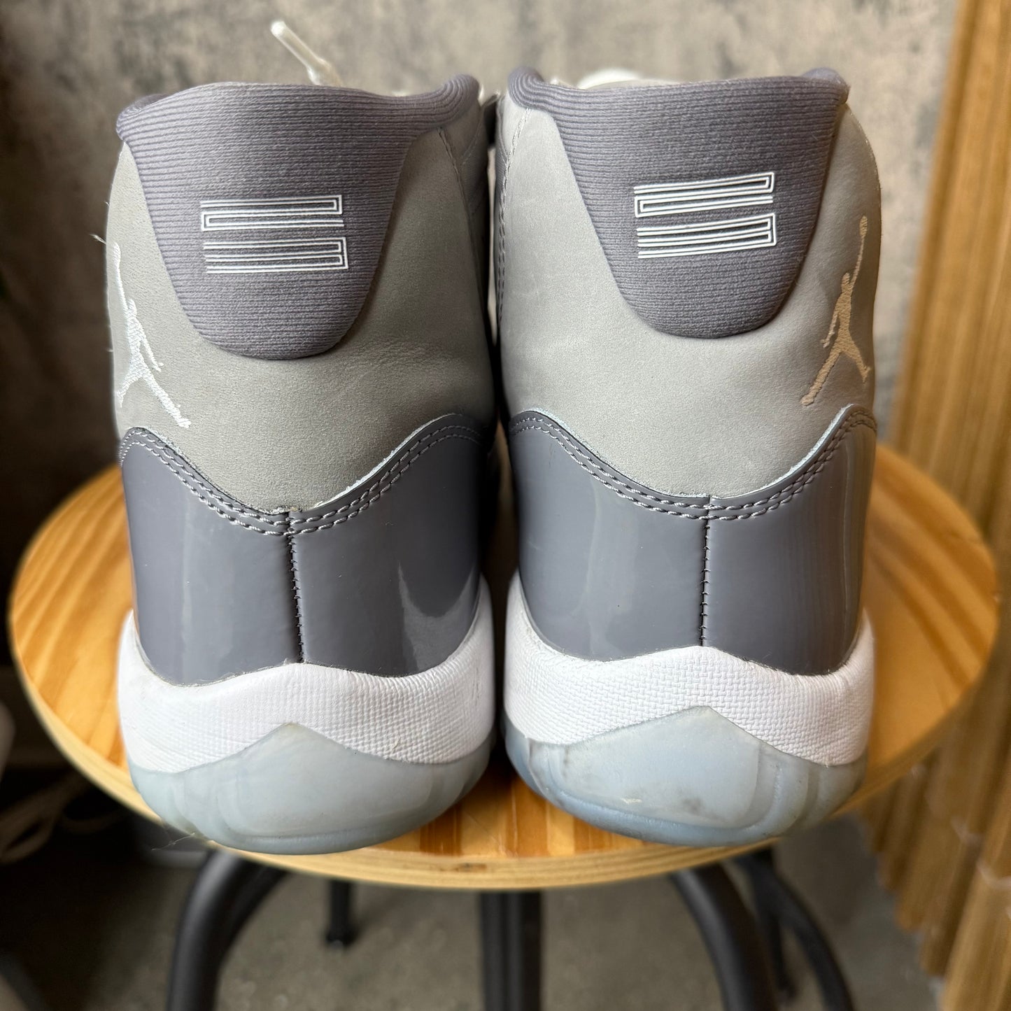 PRE-OWNED Jordan 11 Cool Grey SZ 11