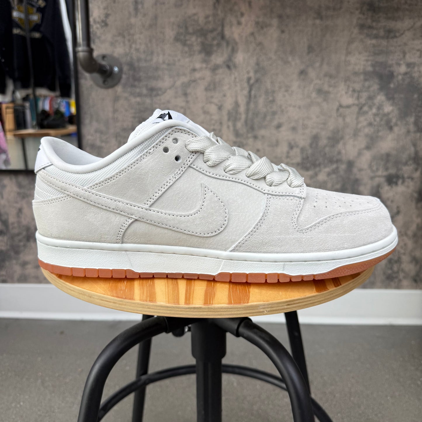 Nike SB Pale Ivory Low SZ 11 (DS)