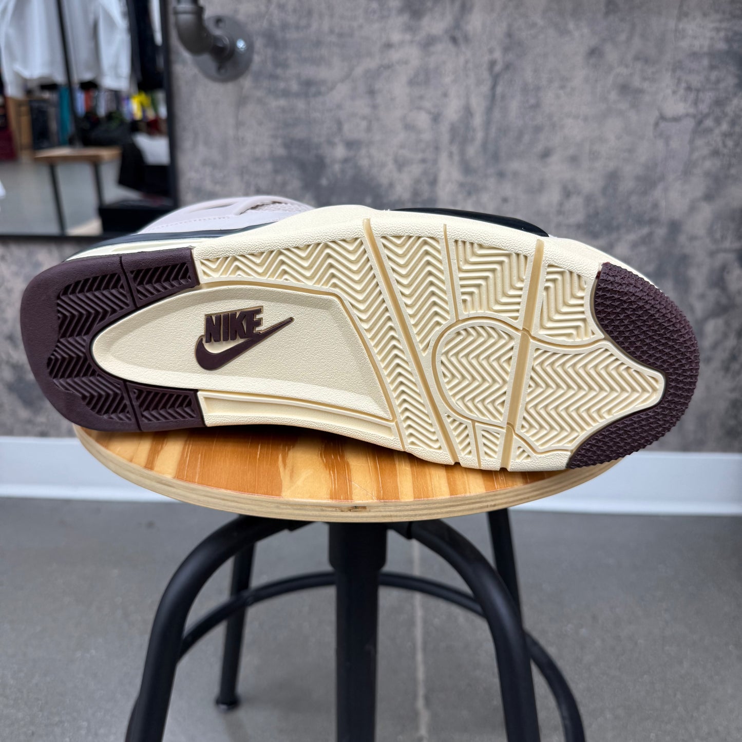 Jordan 4 AMA WYWS SZ 11.5M/13W (DS)