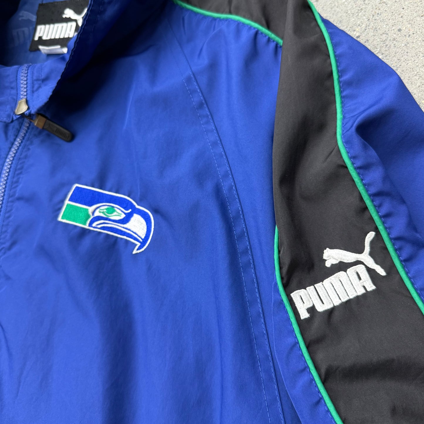 2001 Seahawks Puma Windbreaker Jacket SZ XL