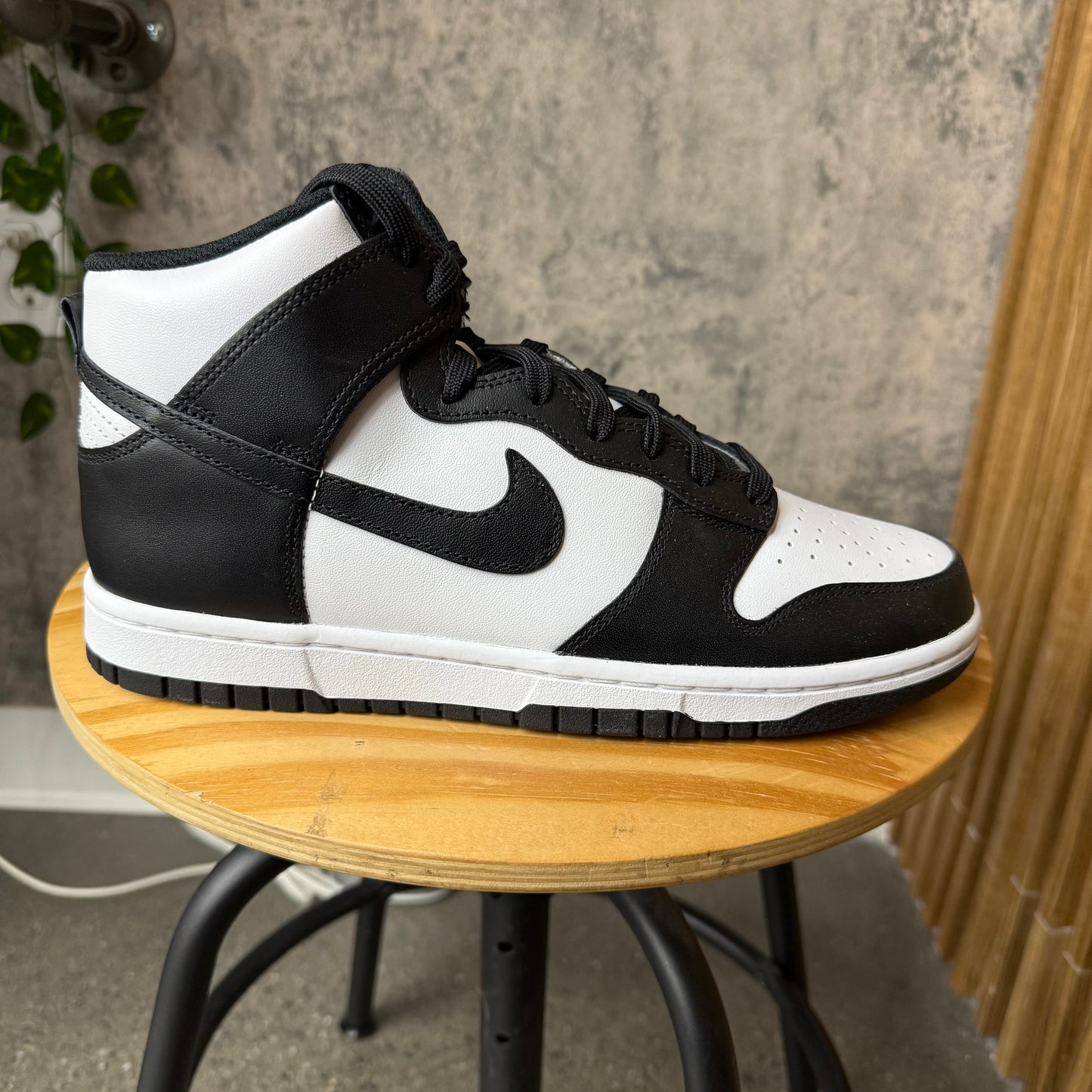 Panda Dunk High SZ 8.5 (DS)