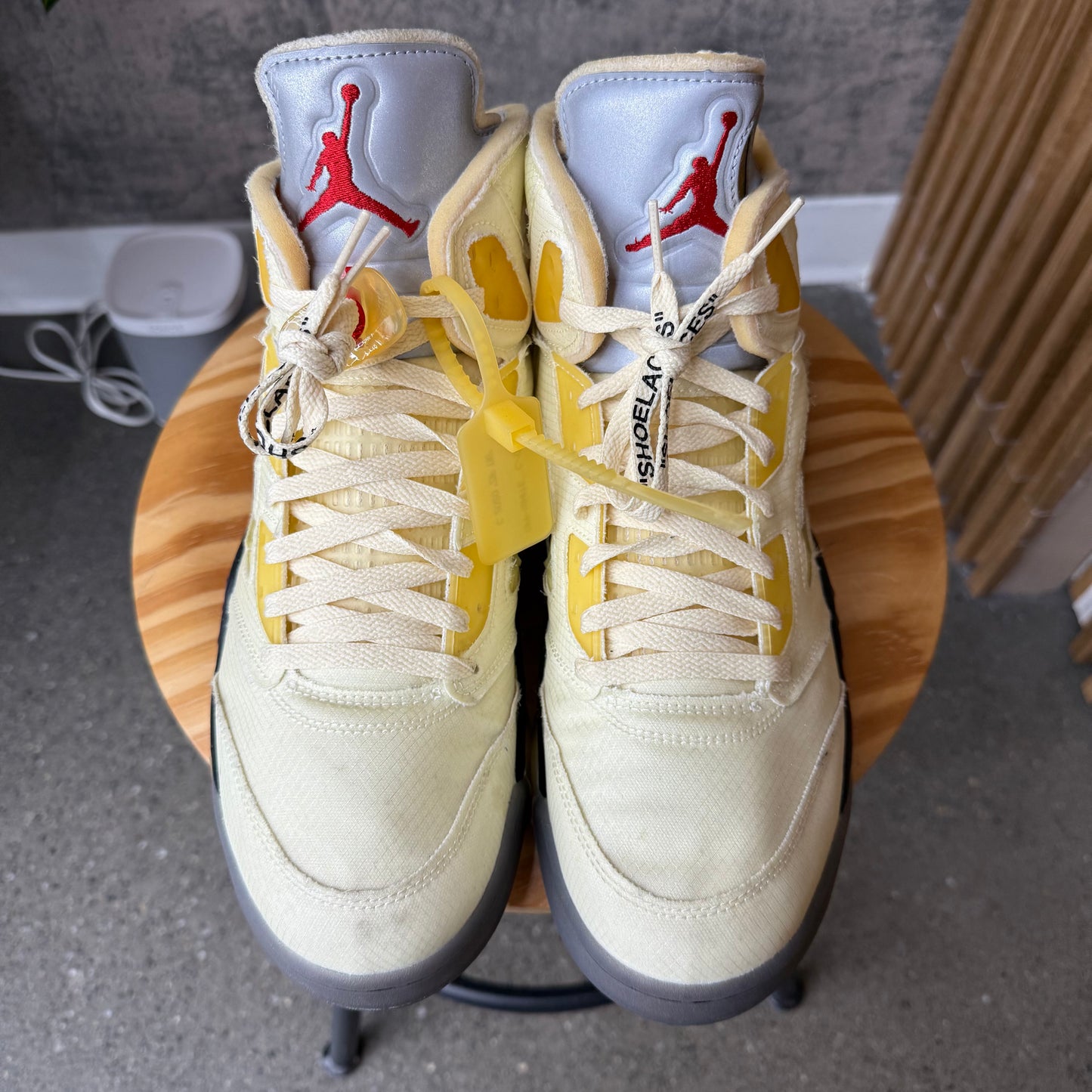 (PRE-OWNED) Jordan 5 Off White Sail SZ 12.5