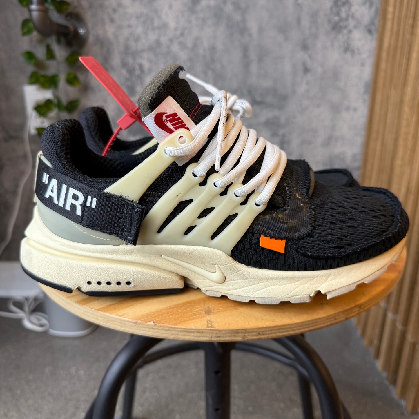(PRE-OWNED) Off White Presto OG Ten SZ 7