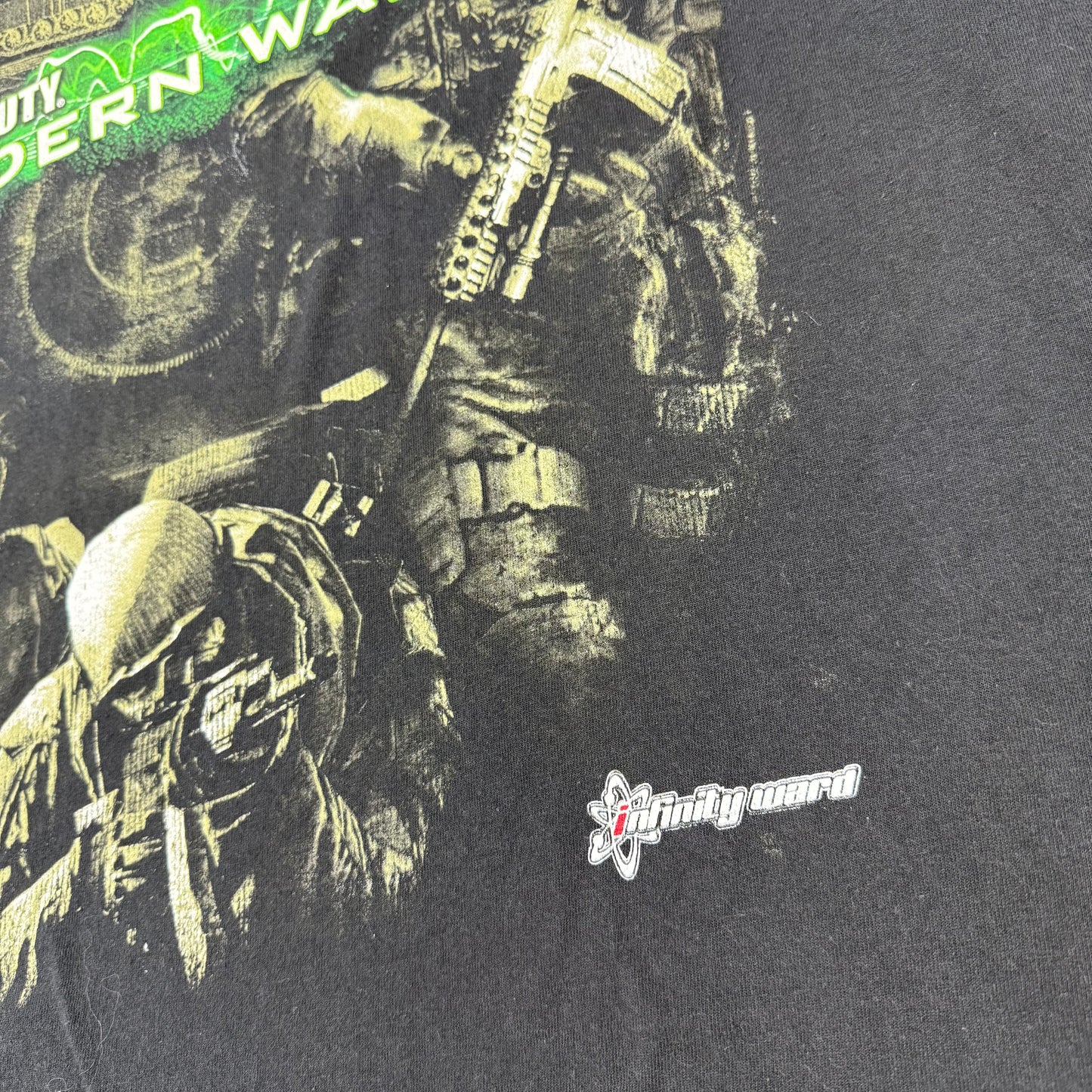 Call of Duty Modern Warfare 2 AOP SZ XL