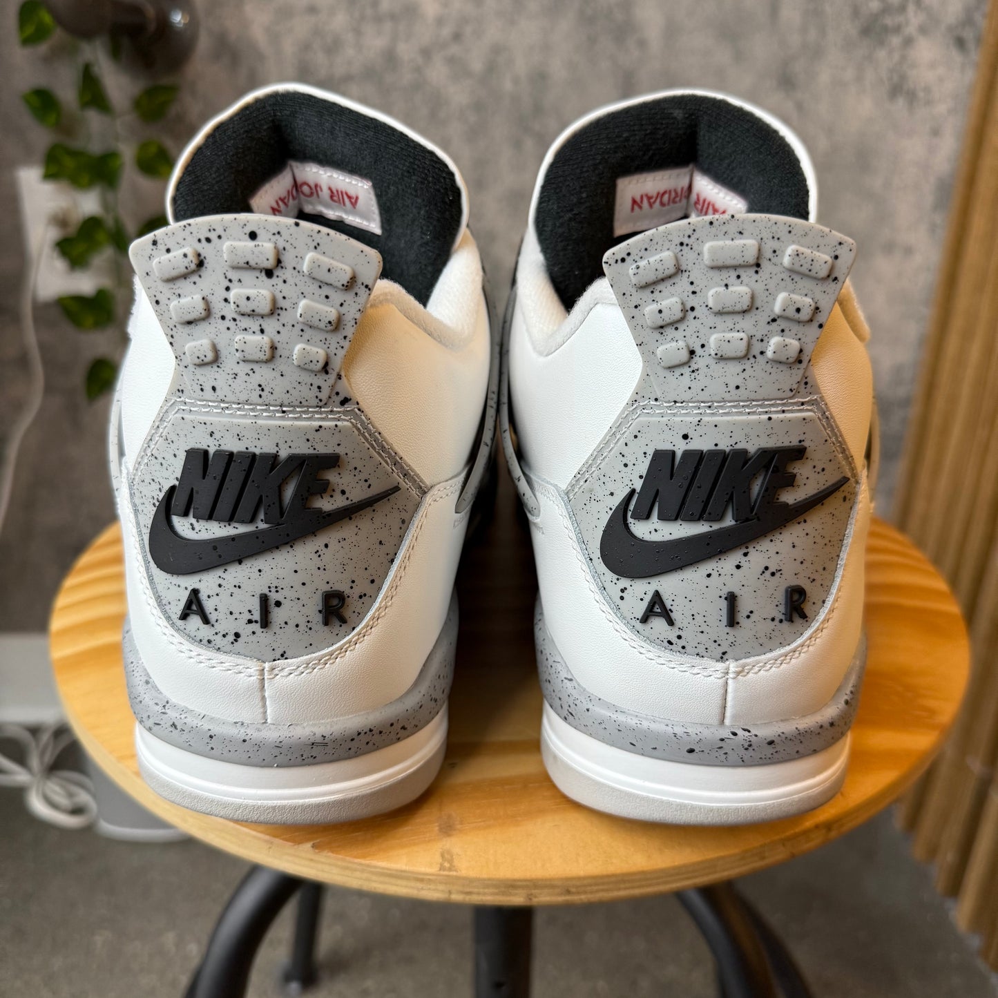(PRE-OWNED) White Cement 3 Reimagined SZ 11.5