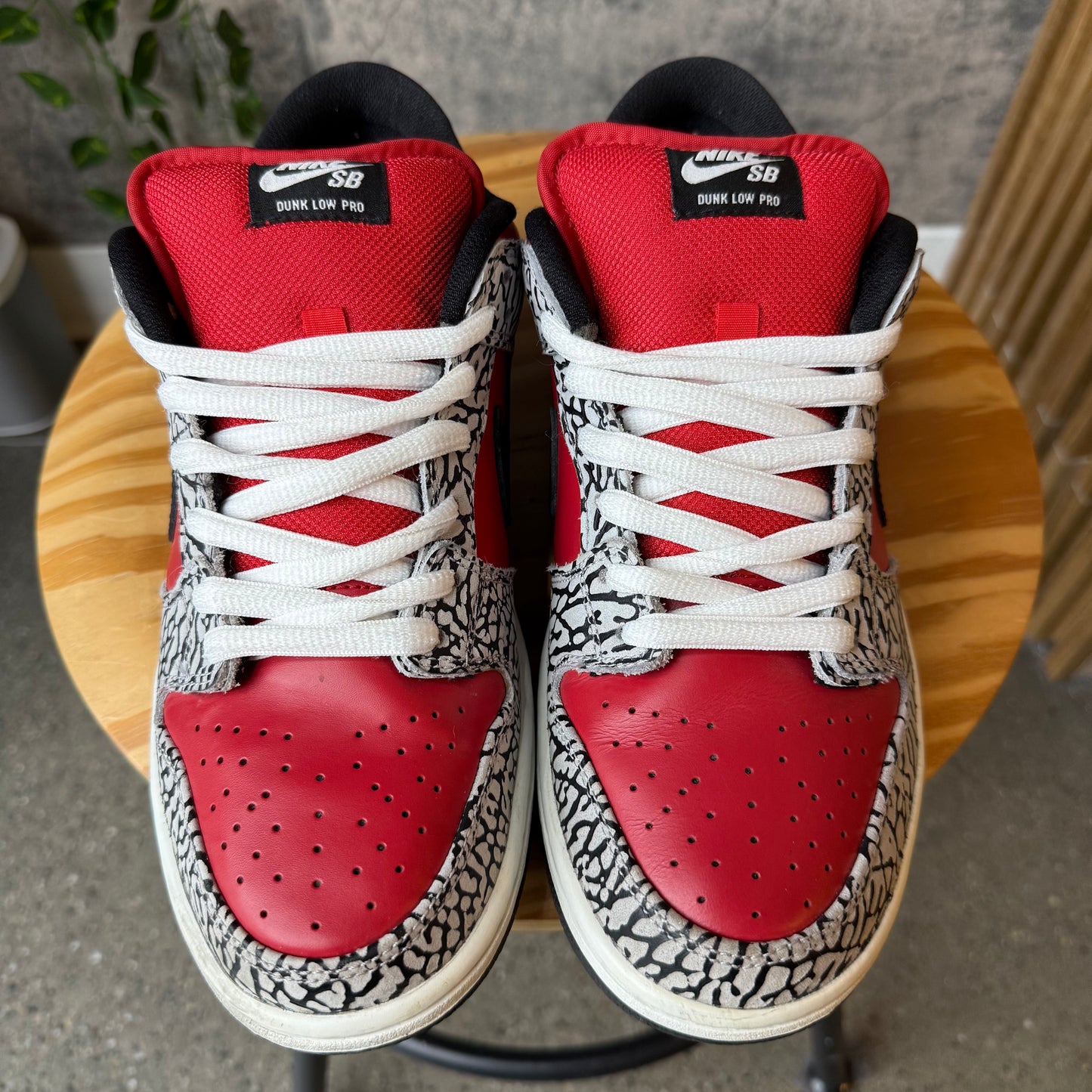 (PRE-OWNED) Nike SB Dunk Supreme Red Cement SZ 9