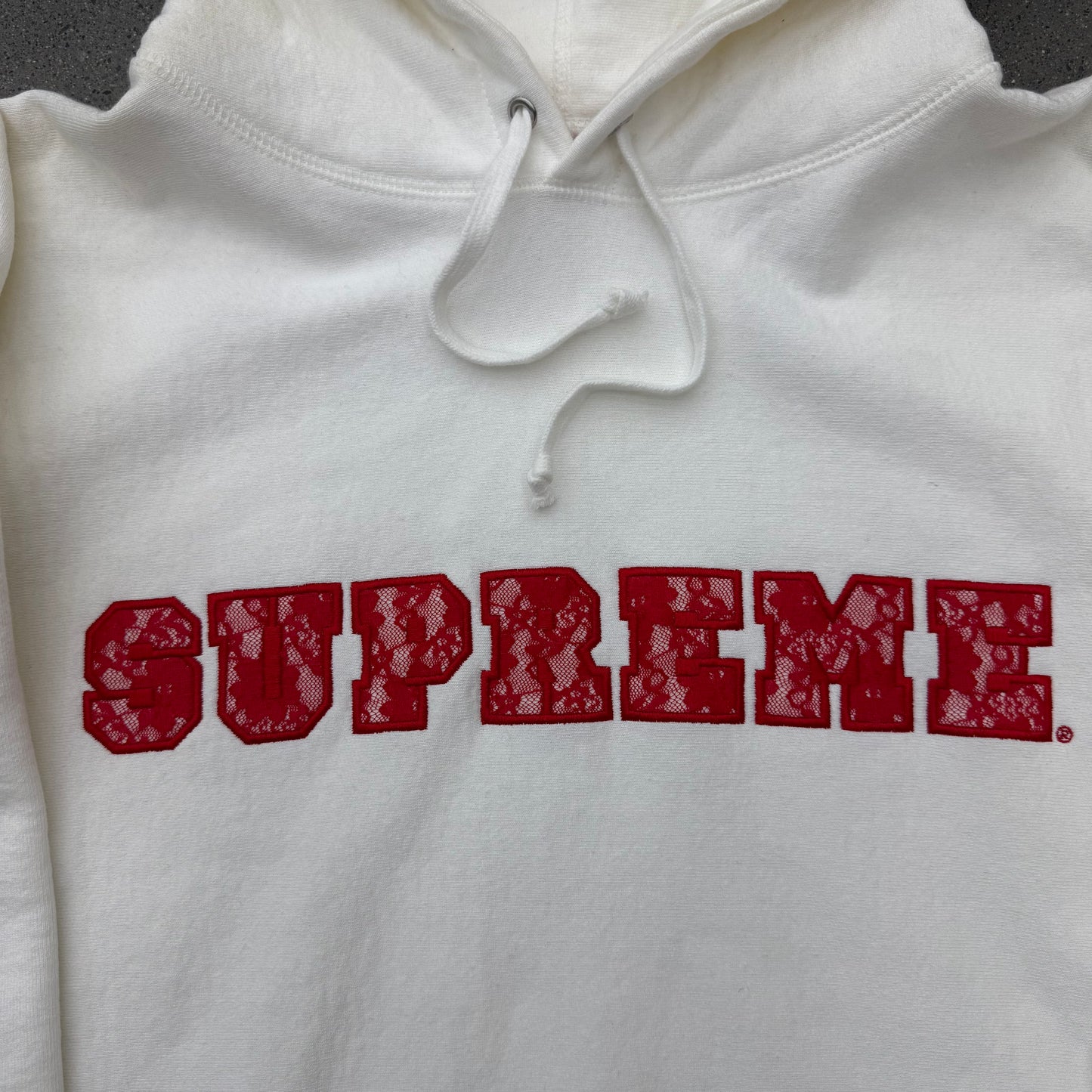 Supreme Lace Hoodie White/Red SZ L