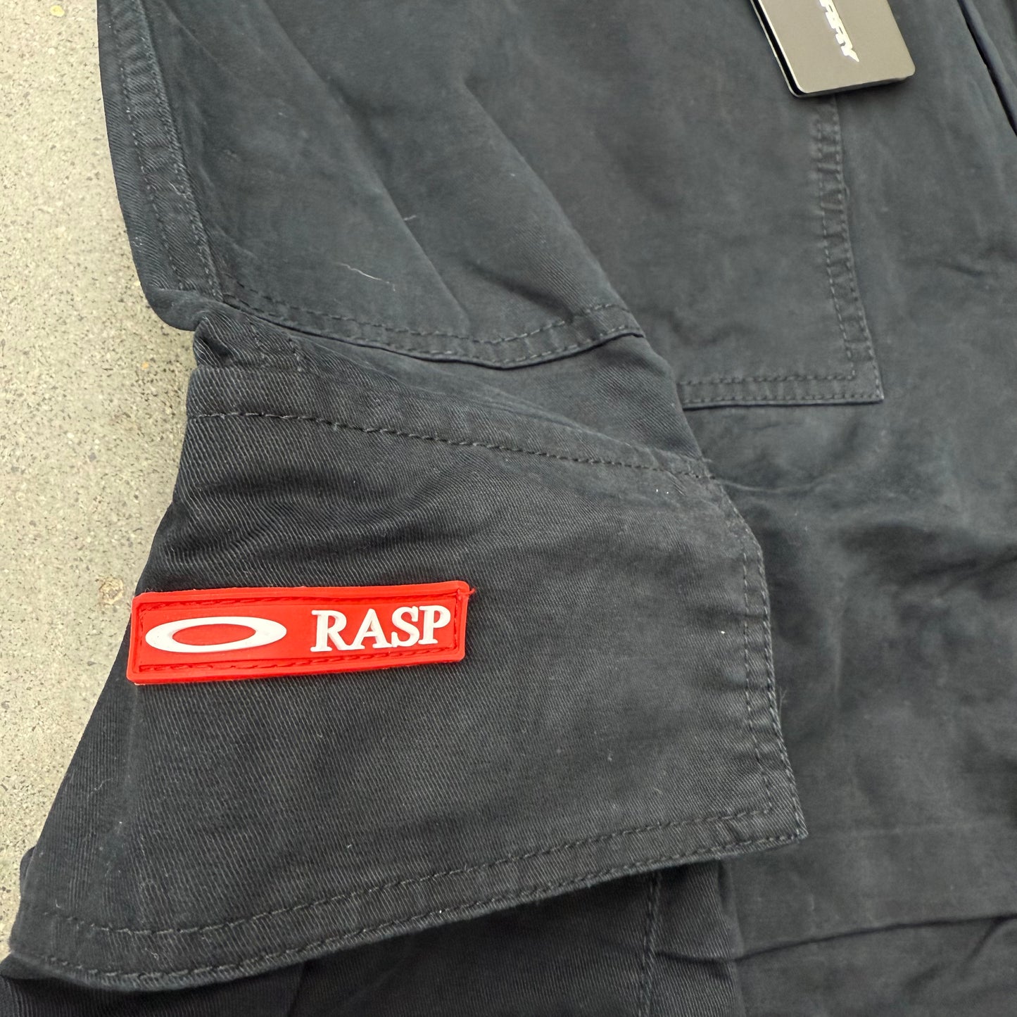 Raspberry Hills Cargo Pants Black SZ L