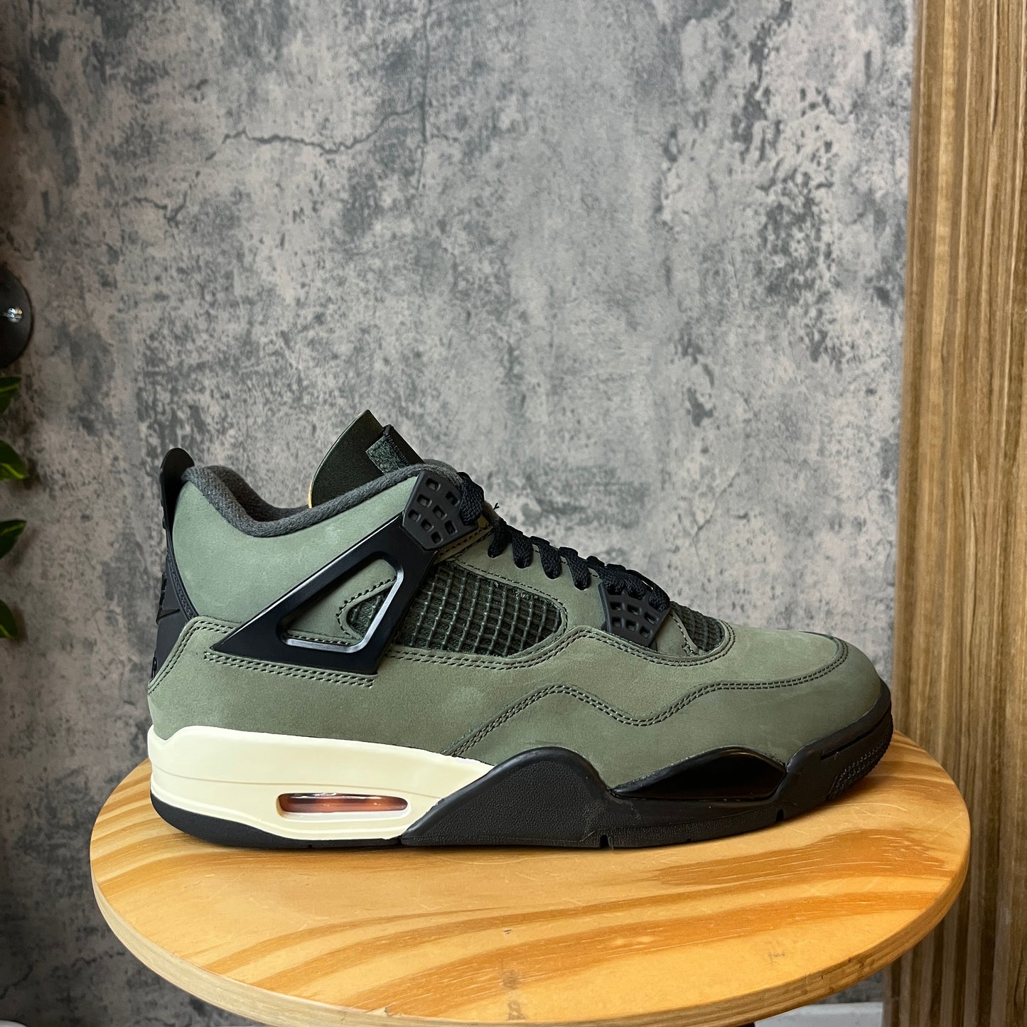 Jordan 4 UNDFT Olive SZ 9.5 (DS)