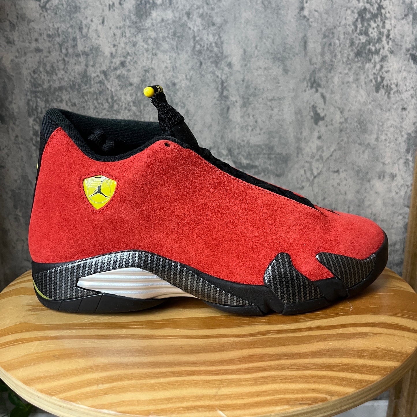 Jordan 14 Ferrari SZ 9 (DS)