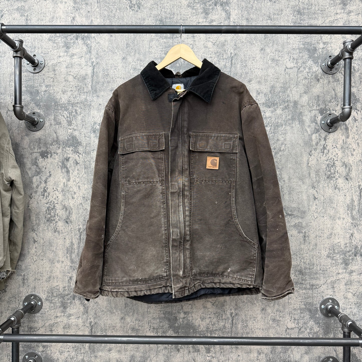 Carharrt Brown / Black Collar Carhartt Tag SZ L