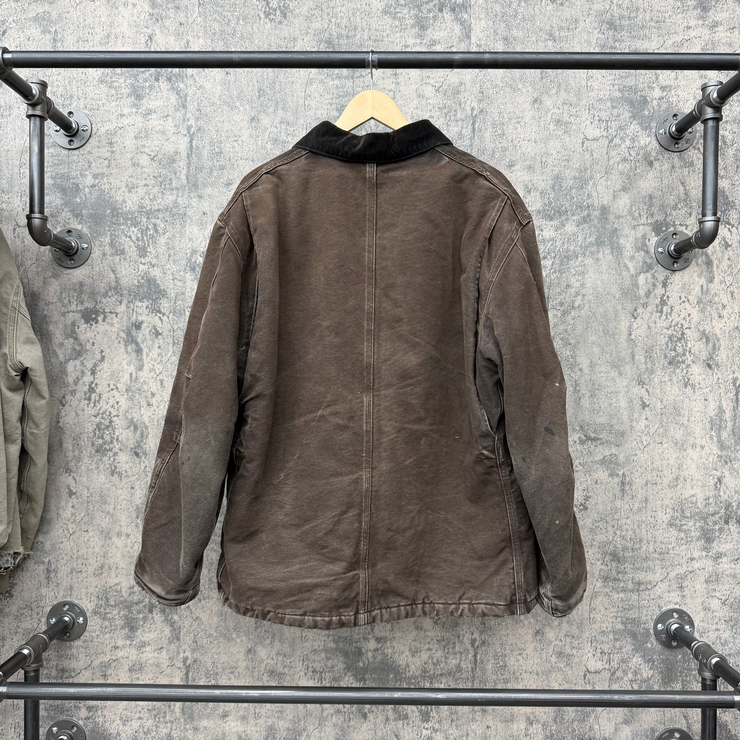 Carharrt Brown / Black Collar Carhartt Tag SZ L