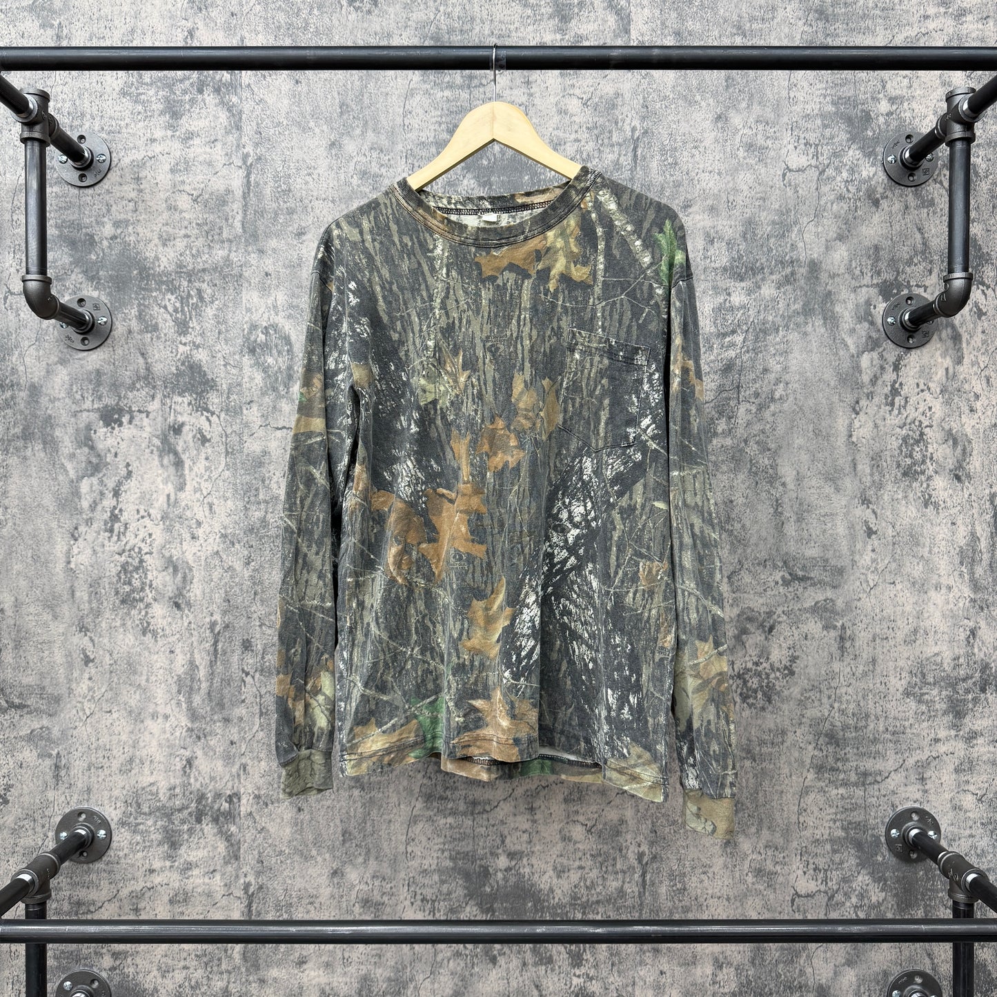 Vintage Advantage Camo L/S Tee SZ XL