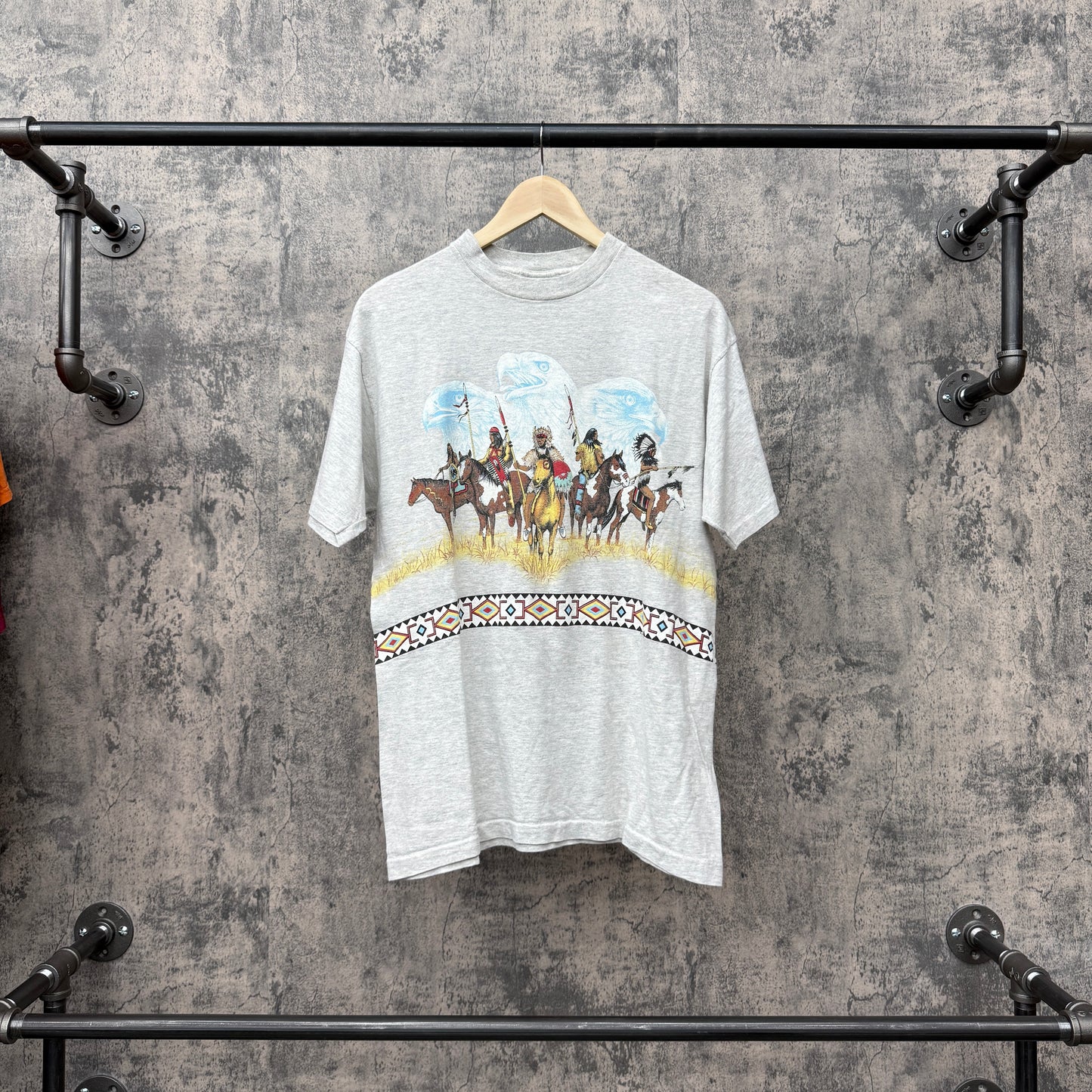 1991 Indian/Eagles Tribal Wraparound Tee SZ L